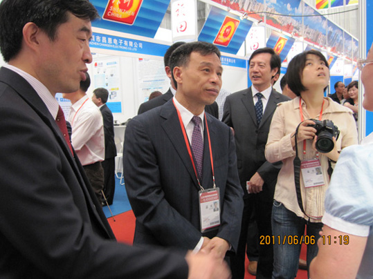 91看片免费下载科技小额电子支付解决方案亮相“昆交会”